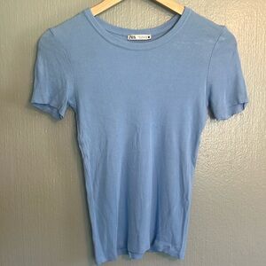 Women’s Zara shirt Size Medium